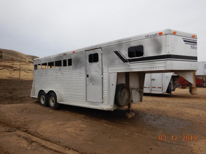 1996 Silverado 4H Gooseneck Horse Trailer 1996 Silverado 4H Gooseneck Horse Trailer