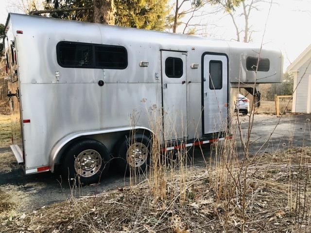 1996 Tycoon 2 Horse Straight Load Gooseneck Trailer 1996 Tycoon 2 Horse Straight Load Gooseneck Trailer