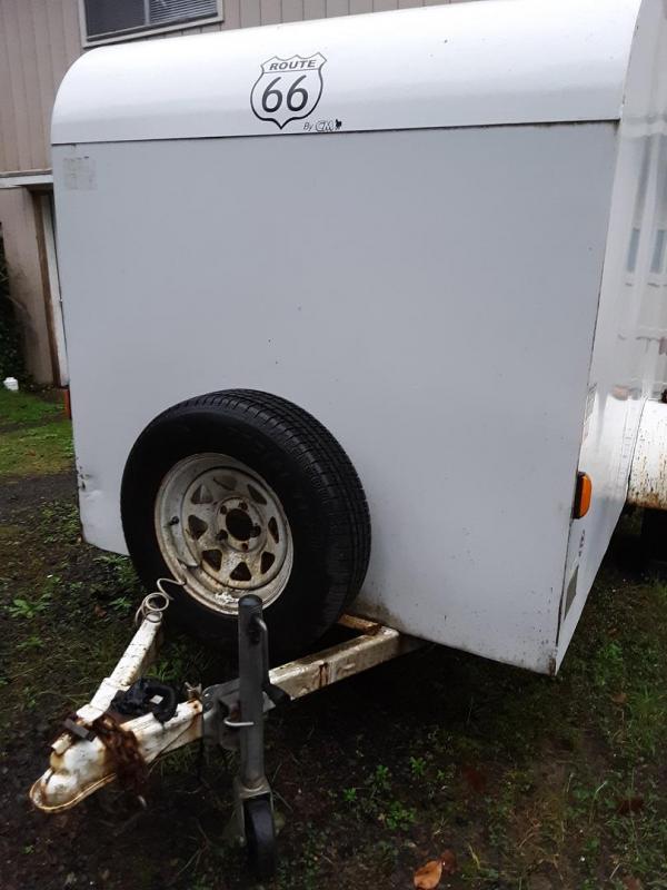 2006 CM Economite 5 x 10 Enclosed Trailer w/ 6' Ramp 2006 CM Economite 5 x 10 Enclosed Trailer w/ 6' Ramp