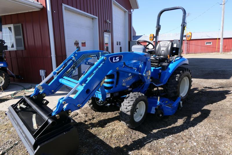 2020 LS Tractors XJ2025H Sm-c w/ Loader and Mower 2020 LS Tractors XJ2025H Sm-c w/ Loader and Mower