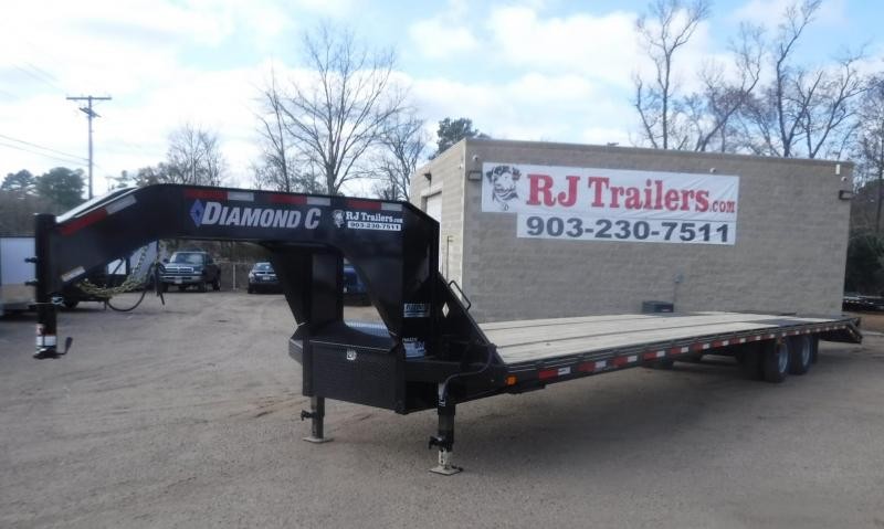 2020 Diamond C Trailers 102 x 32 FMAX210 Equipment Trailer 2020 Diamond C Trailers 102 x 32 FMAX210 Equipment Trailer