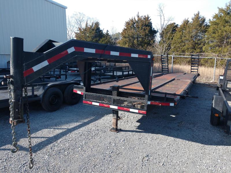 2005 Other Used102x30 Gooseneck Flatbed Trailer 2005 Other Used102x30 Gooseneck Flatbed Trailer