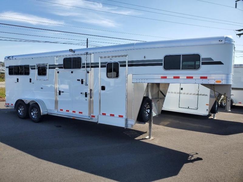 2021 4-Star Trailers Runabout 2+1 Horse Trailer 2021 4-Star Trailers Runabout 2+1 Horse Trailer