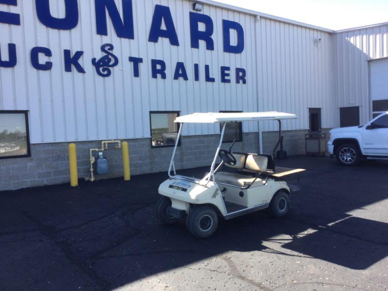 1998 CLUB CAR 2 SEAT GOLF CART 1998 CLUB CAR 2 SEAT GOLF CART