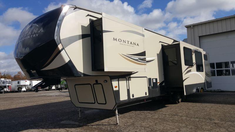 2017 KEYSTONE TRAVEL TRAILER 2017 KEYSTONE TRAVEL TRAILER
