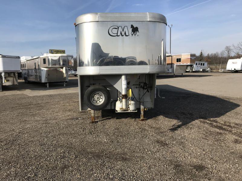 2003 4 HORSE CM GOOSENECK LIVING QUARTERS HORSE TRAILER 2003 4 HORSE CM GOOSENECK LIVING QUARTERS HORSE TRAILER