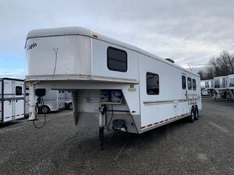 2003 3 HORSE BISON GOOSENECK LIVING QUARTERS HORSE TRAILER 2003 3 HORSE BISON GOOSENECK LIVING QUARTERS HORSE TRAILER