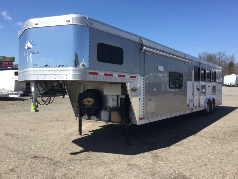 2013 4 HORSE BLUE RIBBON GOOSENECK LIVING QUARTERS HORSE TRAILER 2013 4 HORSE BLUE RIBBON GOOSENECK LIVING QUARTERS HORSE TRAILER