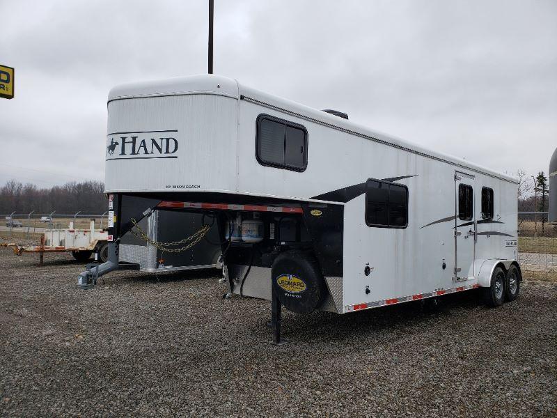 3 HORSE BISON COACH GOOENECK W/LIVING QUARTERS HORSE TRAILER 3 HORSE BISON COACH GOOENECK W/LIVING QUARTERS HORSE TRAILER