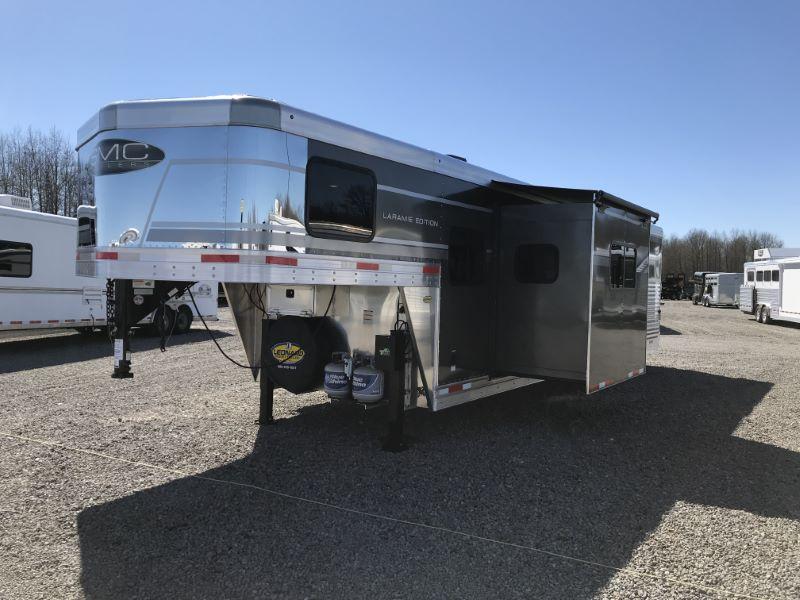 2020 3 HORSE SMC GOOSENECK W/LIVING QUARTER HORSE TRAILER 2020 3 HORSE SMC GOOSENECK W/LIVING QUARTER HORSE TRAILER
