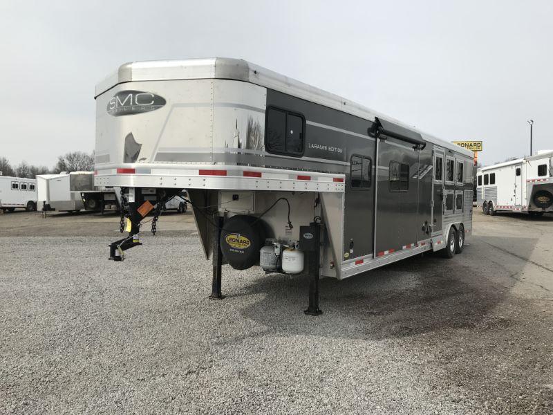 2020 3 HORSE SMC GOOSENECK W/LIVING QUARTERS HORSE TRAILER 2020 3 HORSE SMC GOOSENECK W/LIVING QUARTERS HORSE TRAILER