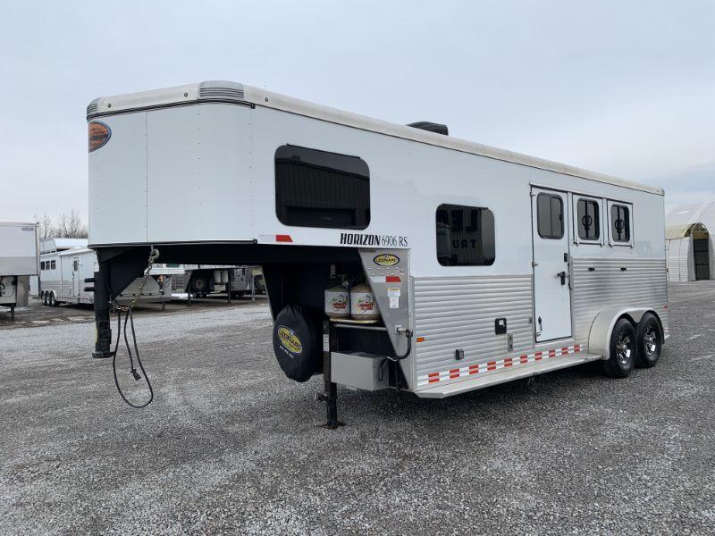 2016 SUNDOWNER GOOSENECK LIVING QUARTERS HORSE TRAILER 2016 SUNDOWNER GOOSENECK LIVING QUARTERS HORSE TRAILER