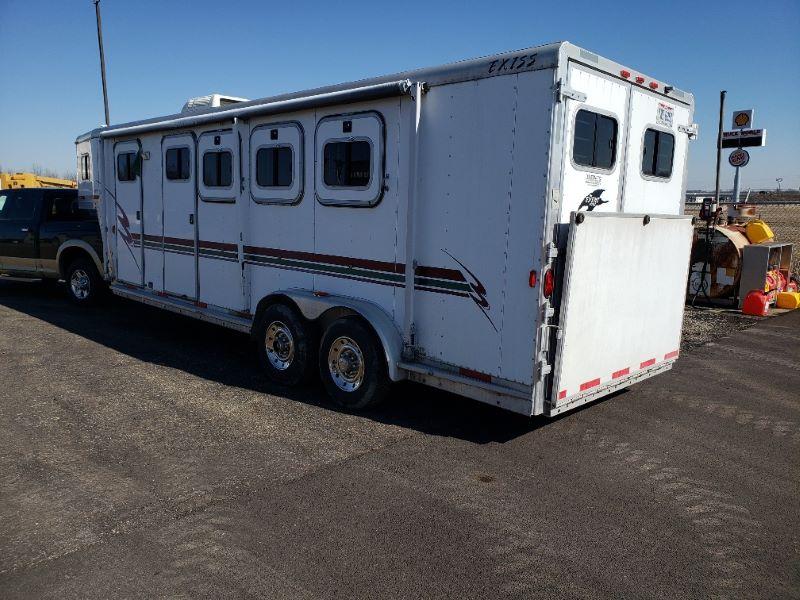 2020 3 HORSE EXISS GOOSENECK W/DRESS HORSE TRAILER 2020 3 HORSE EXISS GOOSENECK W/DRESS HORSE TRAILER