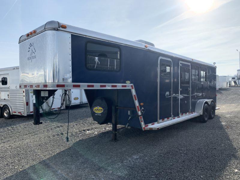 2002 3 HORSE HORTON GOOSENECK W/DRESS HORSE TRAILER 2002 3 HORSE HORTON GOOSENECK W/DRESS HORSE TRAILER