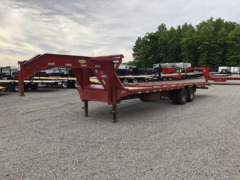 2013 8.5X29 PJ GOOSENECK EQUIPMENT TRAILER 2013 8.5X29 PJ GOOSENECK EQUIPMENT TRAILER