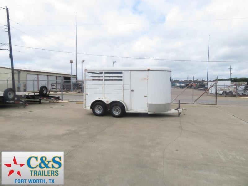 Rental 63 - 1998 CM Trailer 12 Horse Trailer Livestock Trailer Rental 63 - 1998 CM Trailer 12 Horse Trailer Livestock Trailer