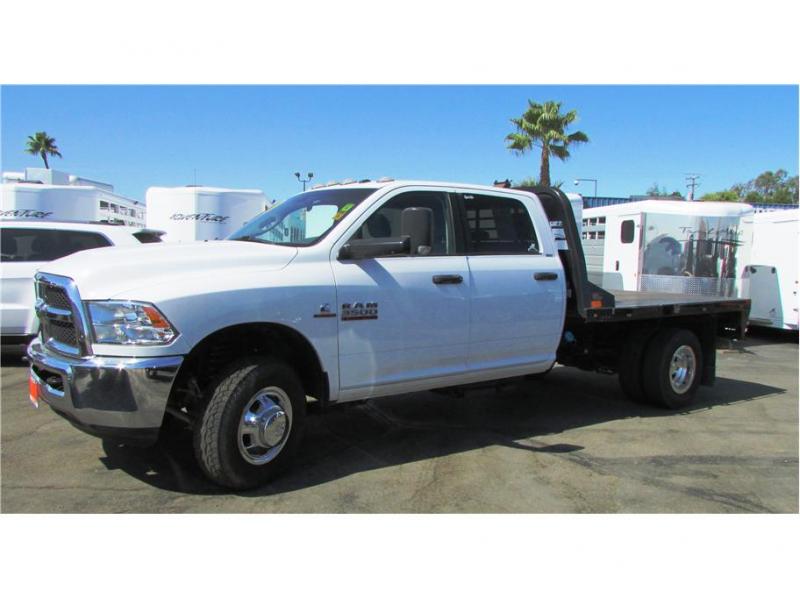 2017 Ram 3500 SLT Flatbed 2017 Ram 3500 SLT Flatbed