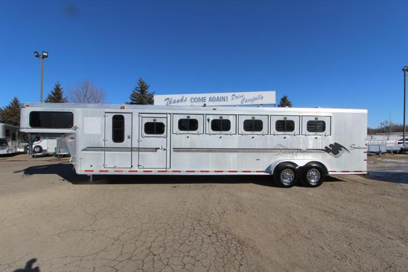 1999 Sundowner Trailers 6HR GN Horse Trailer 1999 Sundowner Trailers 6HR GN Horse Trailer