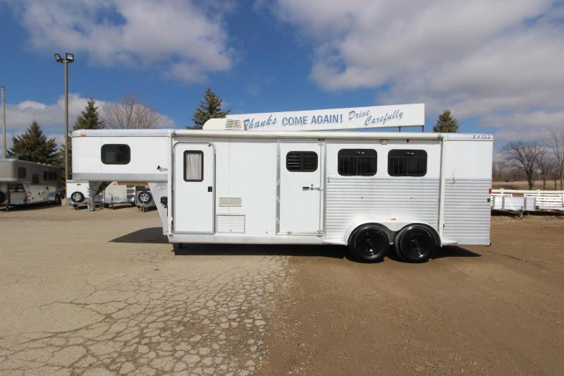 2003 Exiss Trailers 3HR GN 6' LQ Horse Trailer 2003 Exiss Trailers 3HR GN 6' LQ Horse Trailer