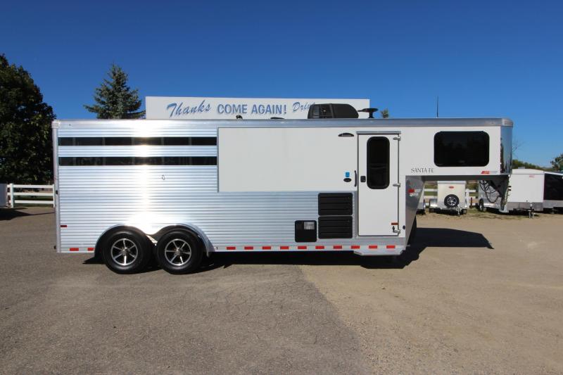 2019 Sundowner Trailers 3HR 6 LQ Horse Trailer 2019 Sundowner Trailers 3HR 6 LQ Horse Trailer