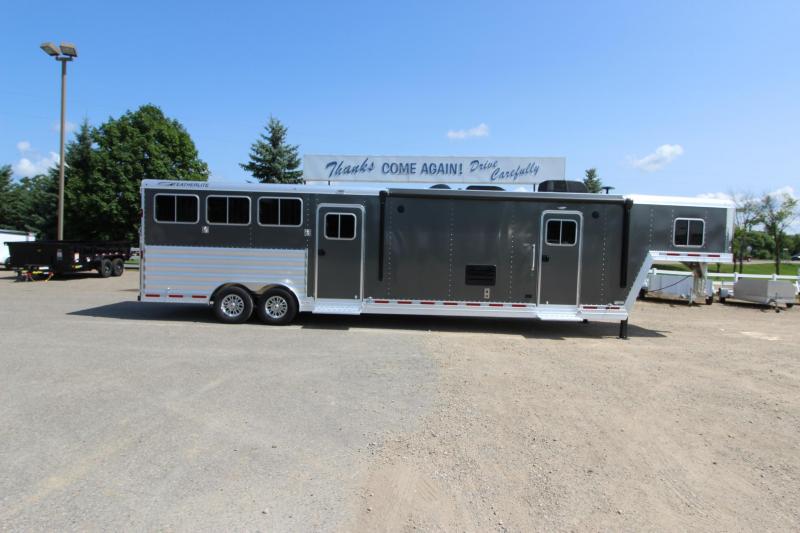 2018 Featherlite 3HR 13 LQ MT Horse Trailer 2018 Featherlite 3HR 13 LQ MT Horse Trailer