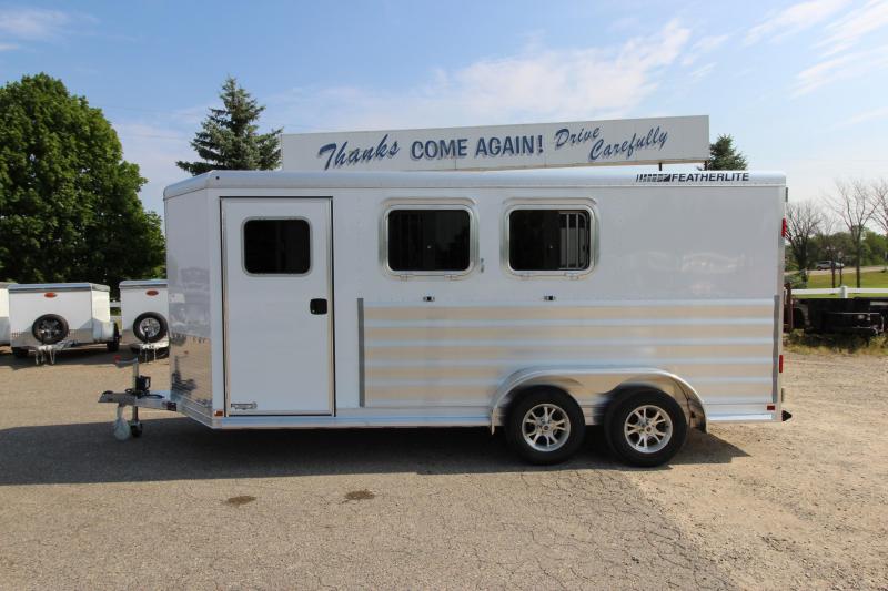 2020 Featherlite 9409 2HR 52" D/R Horse Trailer 2020 Featherlite 9409 2HR 52" D/R Horse Trailer