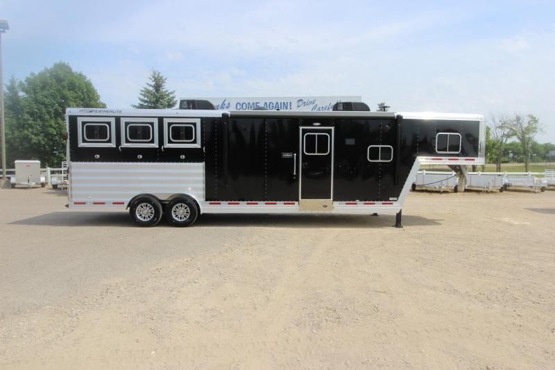 2018 Featherlite 3HR 11 LQ with slide Horse Trailer 2018 Featherlite 3HR 11 LQ with slide Horse Trailer