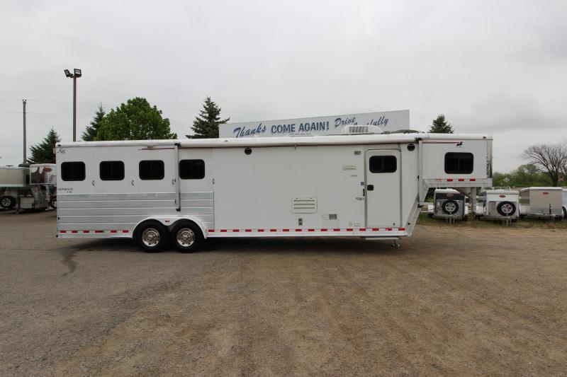 2004 Kiefer Built 4HR 11' LQ Horse Trailer 2004 Kiefer Built 4HR 11' LQ Horse Trailer