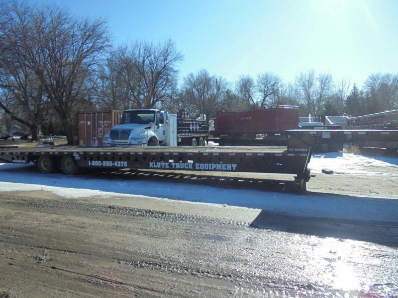 2005 Trail King 48x102 HydraTail Low Boy 2005 Trail King 48x102 HydraTail Low Boy
