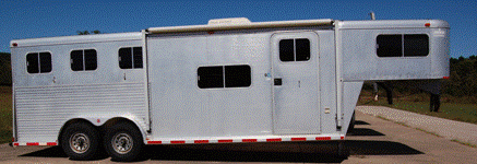 1995 Sooner 3 Horse Trailer w/ 8' SW Living Quarters 1995 Sooner 3 Horse Trailer w/ 8' SW Living Quarters