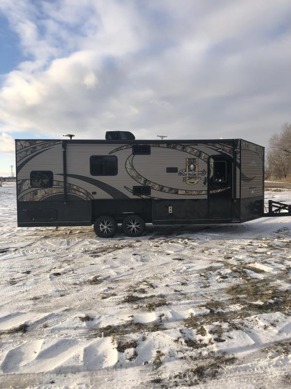 2019 Glacier 21' SPORTSMAN DEN Ice/Fish House Trailer 2019 Glacier 21' SPORTSMAN DEN Ice/Fish House Trailer