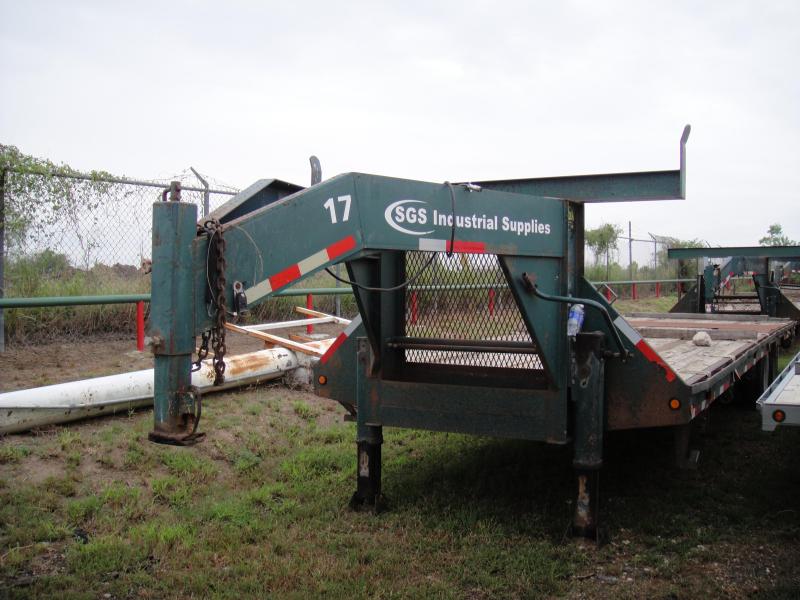 2005 102X30 EQUIPMENT TRAILER 2005 102X30 EQUIPMENT TRAILER