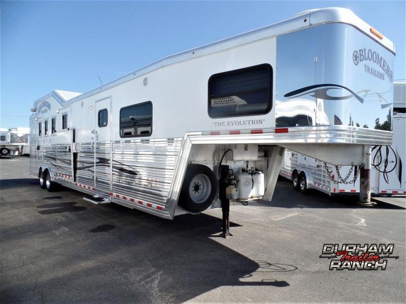 2010 Bloomer 4H Reverse Load w/ 15 Short Wall Horse Trailer 2010 Bloomer 4H Reverse Load w/ 15 Short Wall Horse Trailer