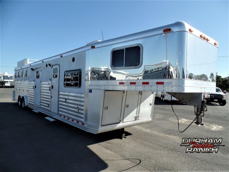 2002 4-Star Trailers 4H Gooseneck w/ 12ft Short Wall Horse Trailer 2002 4-Star Trailers 4H Gooseneck w/ 12ft Short Wall Horse Trailer