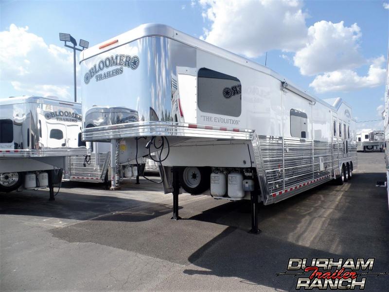 2018 Bloomer 4H PC Load w/ 16'6" Short Wall & 6' Hyd. Slide Horse Trailer 2018 Bloomer 4H PC Load w/ 16'6" Short Wall & 6' Hyd. Slide Horse Trailer