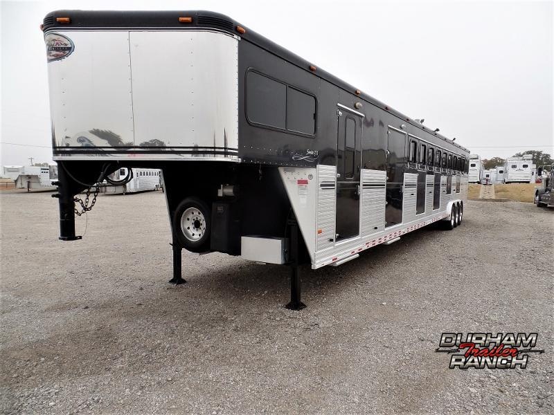 2006 Sundowner 9H Sunlite 721 Horse Trailer 2006 Sundowner 9H Sunlite 721 Horse Trailer
