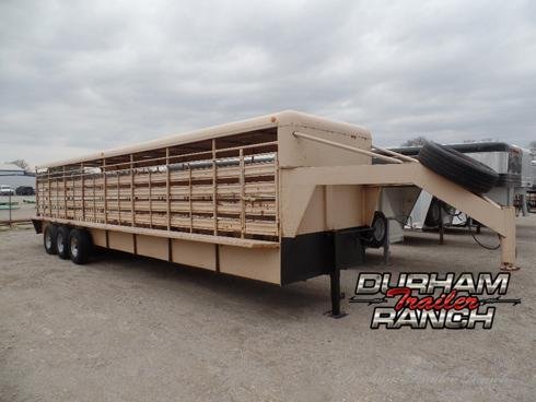 1987 WW 32' Gooseneck Stock Trailer 1987 WW 32' Gooseneck Stock Trailer