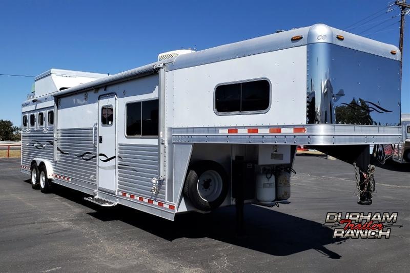 2008 C and C Trailers 4H with 14ft Short Wall Horse Trailer Horse Trailer 2008 C and C Trailers 4H with 14ft Short Wall Horse Trailer Horse Trailer