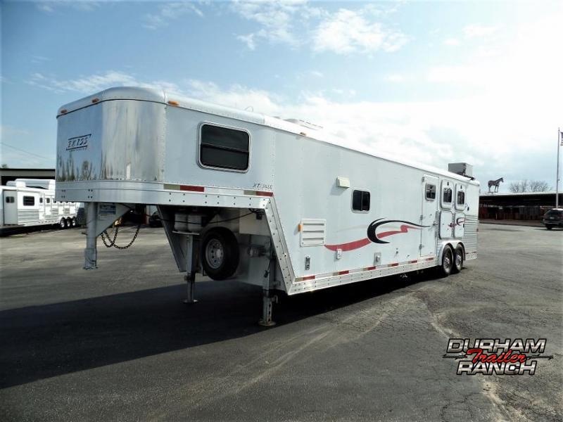 2002 Exiss Trailers 3H w/ 14' Short Wall LQ Horse Trailer 2002 Exiss Trailers 3H w/ 14' Short Wall LQ Horse Trailer