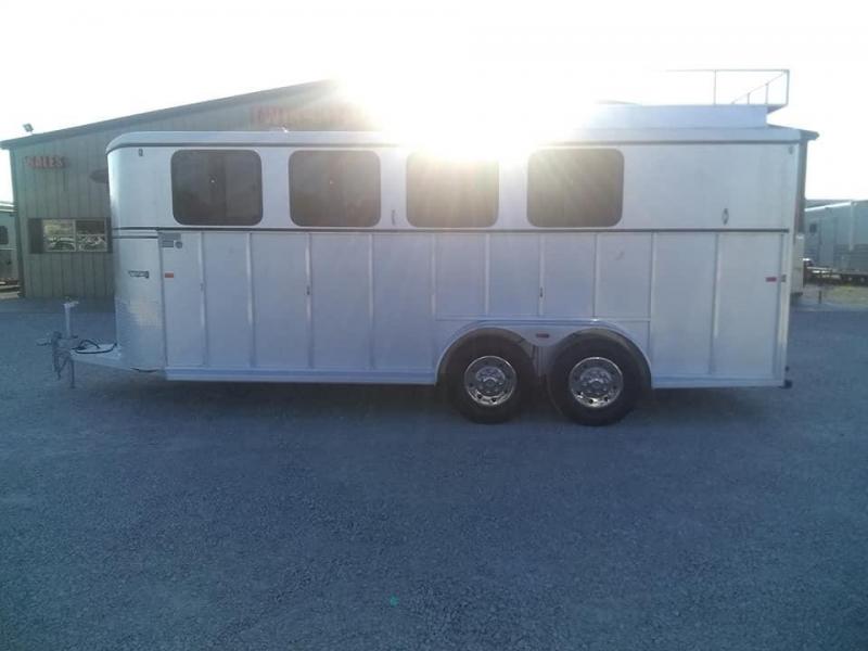 2007 Classic Manufacturing Westerner Horse Trailer 2007 Classic Manufacturing Westerner Horse Trailer