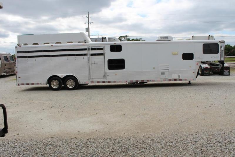 2006 Sundowner Trailers Stock LQ Horse Trailer 2006 Sundowner Trailers Stock LQ Horse Trailer