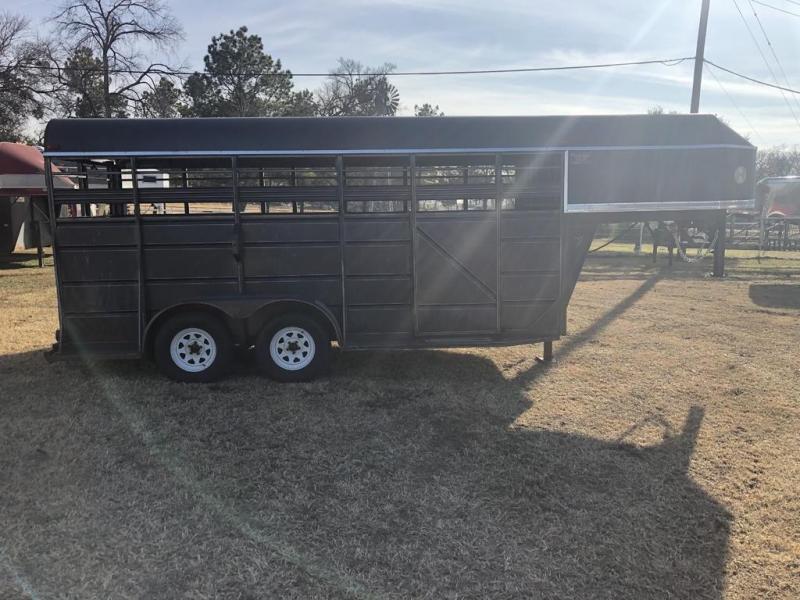 2008 Ponderosa 16' stock trailer 2008 Ponderosa 16' stock trailer