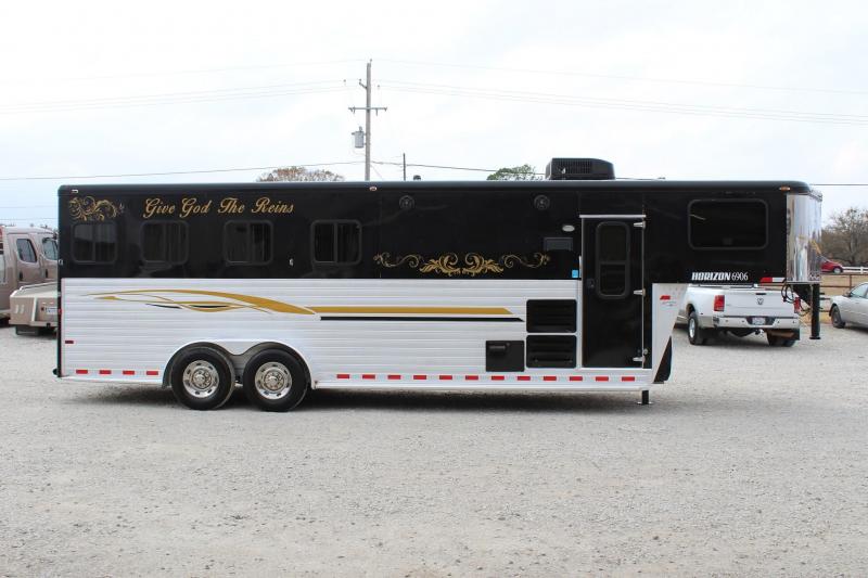 2012 Sundowner Trailers Horizon Horse Trailer 2012 Sundowner Trailers Horizon Horse Trailer