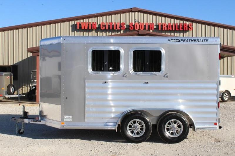 2020 Featherlite 7441 Horse Trailer 2020 Featherlite 7441 Horse Trailer