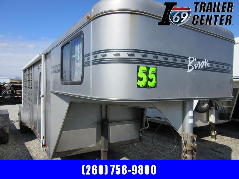 1998 Bison Trailers 4 horse slant steel 20ftx 7ft tall Horse Trailer 1998 Bison Trailers 4 horse slant steel 20ftx 7ft tall Horse Trailer