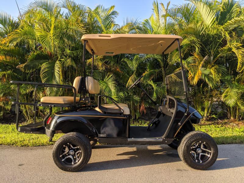 1997 E-Z-GO TXT Golf Cart 1997 E-Z-GO TXT Golf Cart