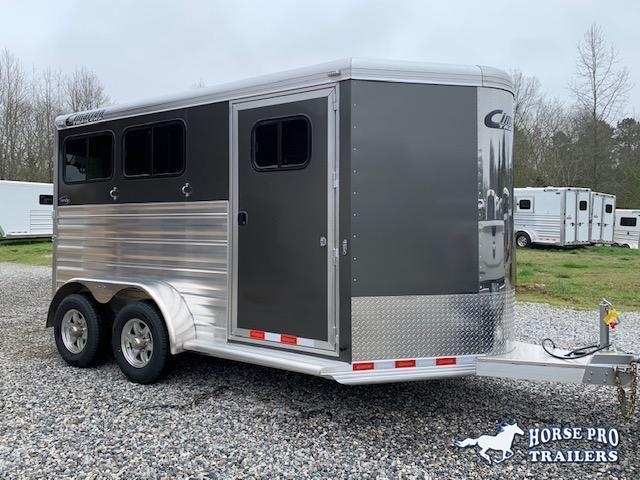 2021 Cimarron 2 Horse Slant Load Bumper Pull w/REAR RAMP 2021 Cimarron 2 Horse Slant Load Bumper Pull w/REAR RAMP