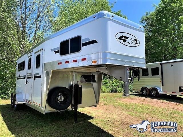 2020 4-Star 2 Horse Straight Load Gooseneck w/ WERM FLOORING & HYDRAULIC JACK! 2020 4-Star 2 Horse Straight Load Gooseneck w/ WERM FLOORING & HYDRAULIC JACK!