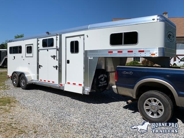 2021 4-Star 2+1 Gooseneck- 22' w/ROOF INSULATION & FANS! 2021 4-Star 2+1 Gooseneck- 22' w/ROOF INSULATION & FANS!