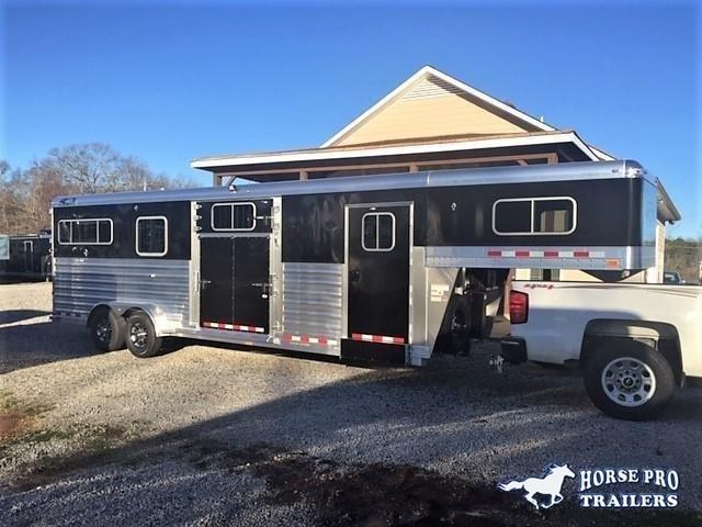 2021 4-Star 2+1/2+2 Gooseneck w/HYDRAULIC JACK! 2021 4-Star 2+1/2+2 Gooseneck w/HYDRAULIC JACK!